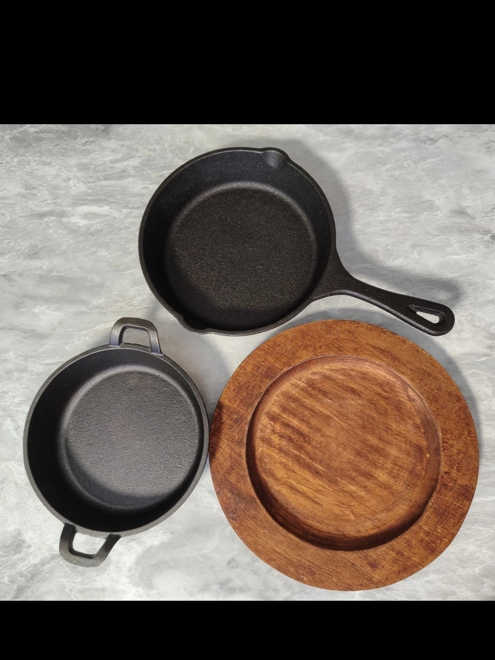 Valor Mini Cast Iron Skillet Set